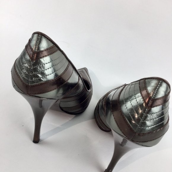 Carlos Santana two tone gunmetal Maria pump heels - Picture 2 of 6